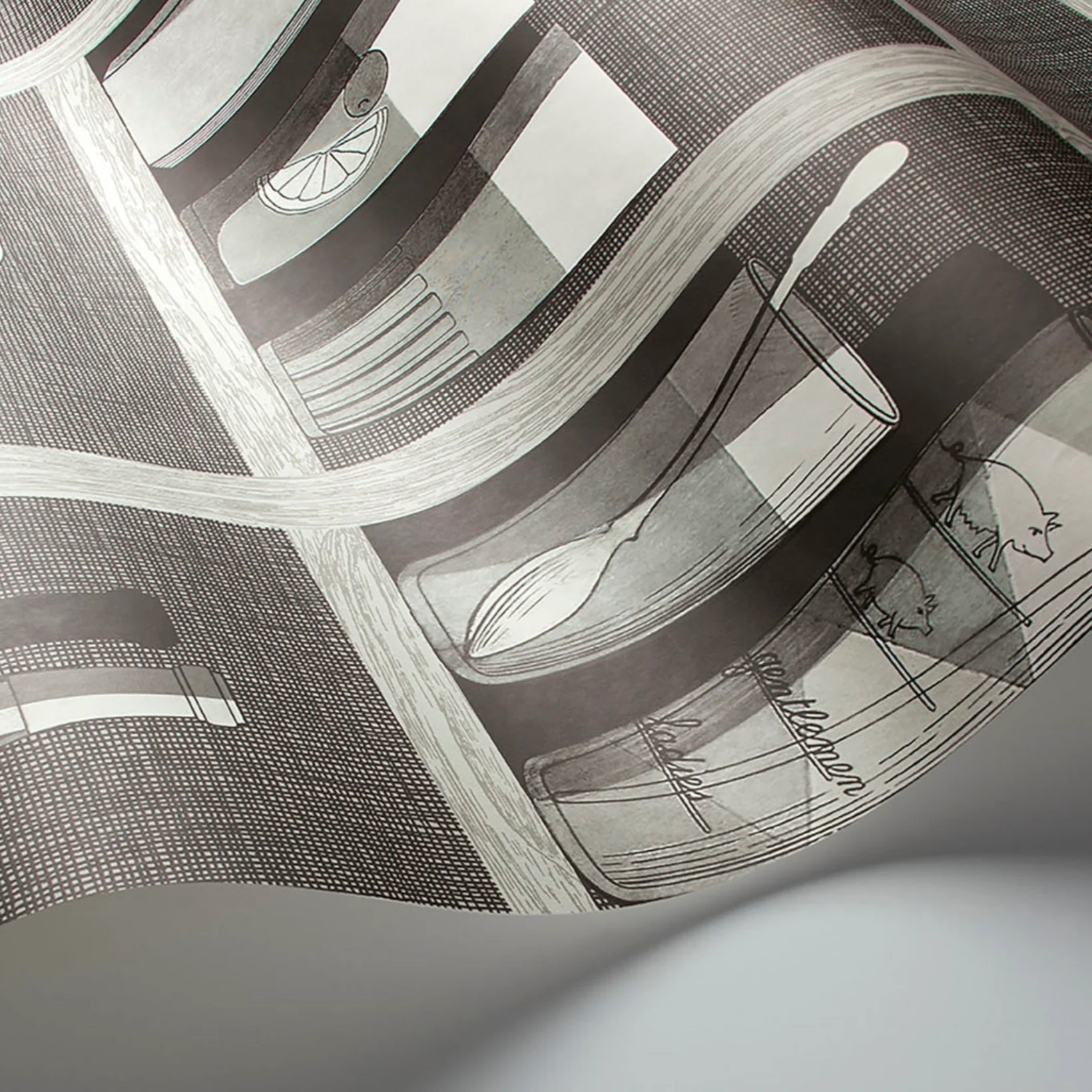 Carta da Parati "Cocktails grigio" Fornasetti | COLE & SON - Image 2