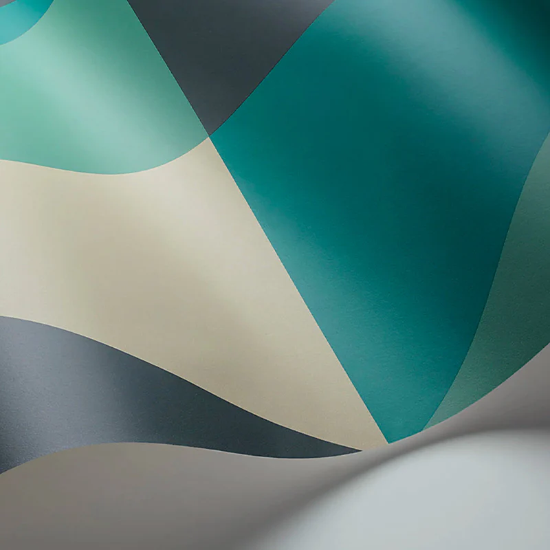 Carta da Parati “GEOMETRIC Apex Grand Viridian, Petrol & Ink” | COLE & SON - Image 2