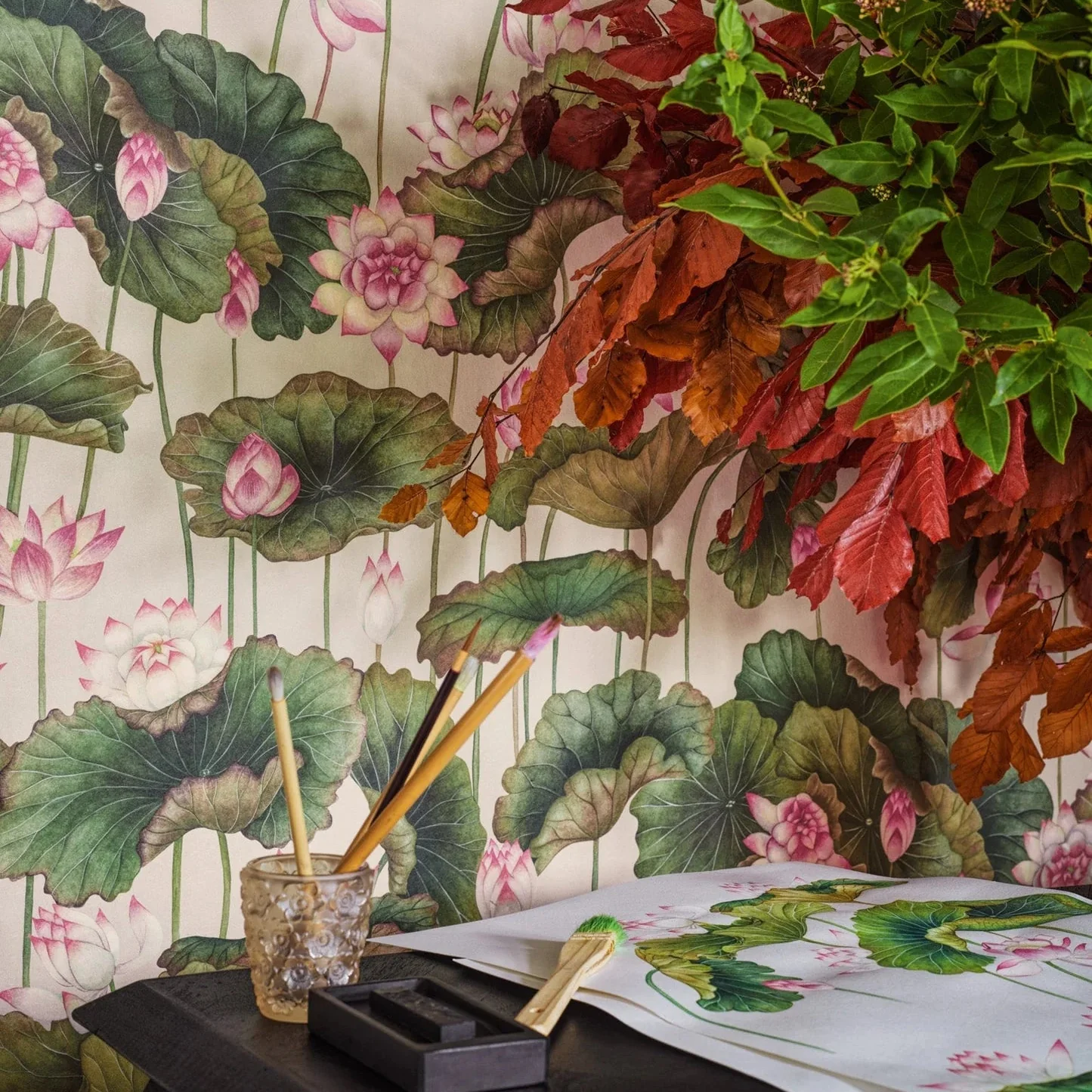 Carta da parati "Lily Lotus rosa" - YOKU | COLE&SON - Image 4