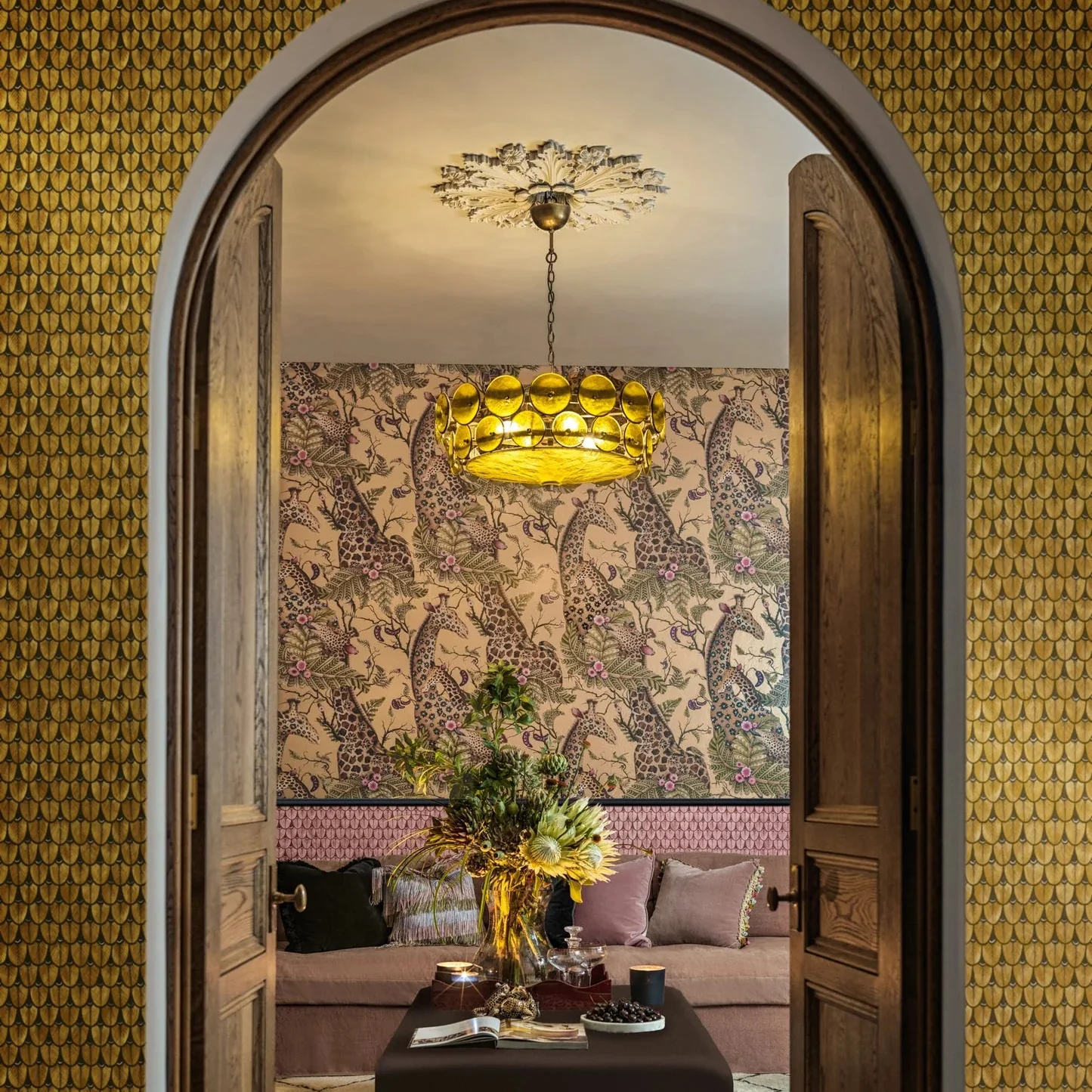 Carta da Parati “Royal Giraffe Gilded oro" | COLE & SON ARDMORE BAOBAB - Image 2