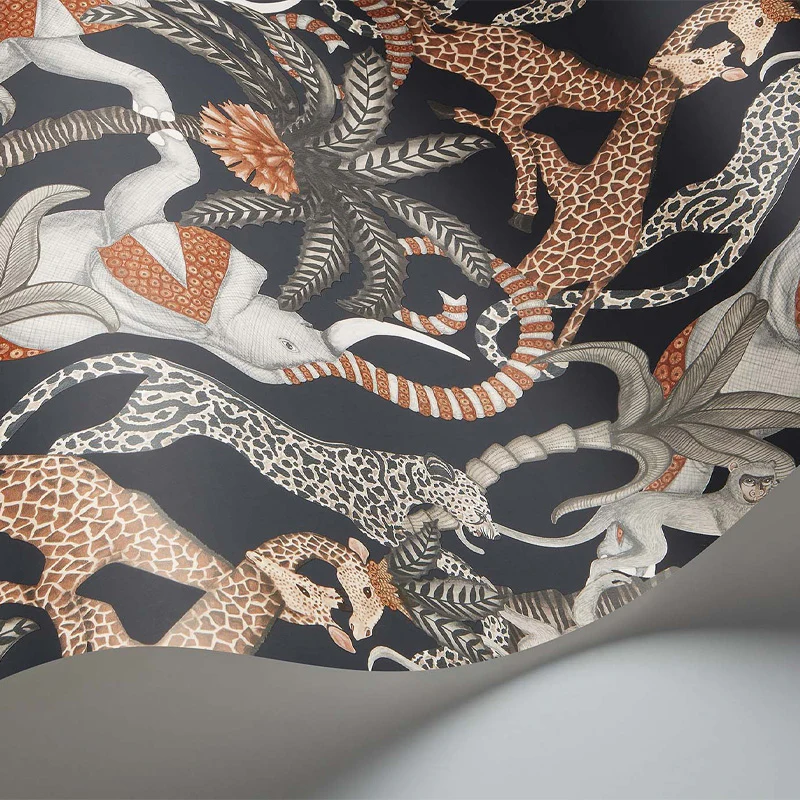 Carta da Parati "SAFARI TOTEM GRIGIO SCURO" Jabula-Ardmore | COLE & SON - Image 2