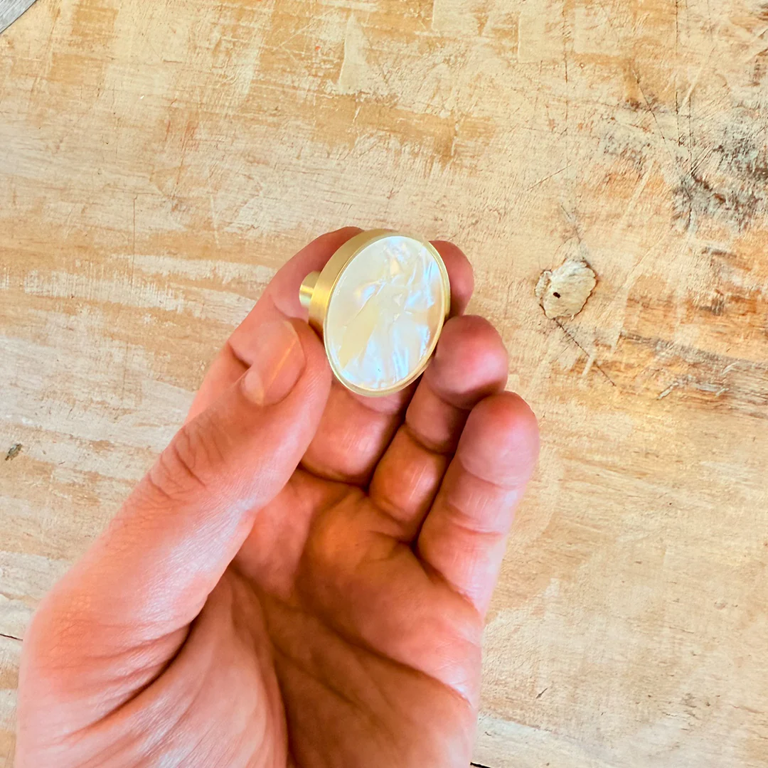 Pomello in Ferro e vetro "oro opaco e vetro perla" - Image 3