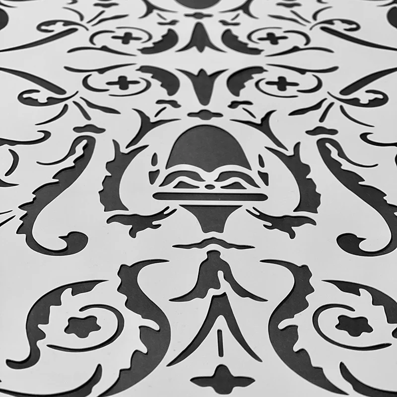 Grande Stencil Grottesca con Drappi - Image 2