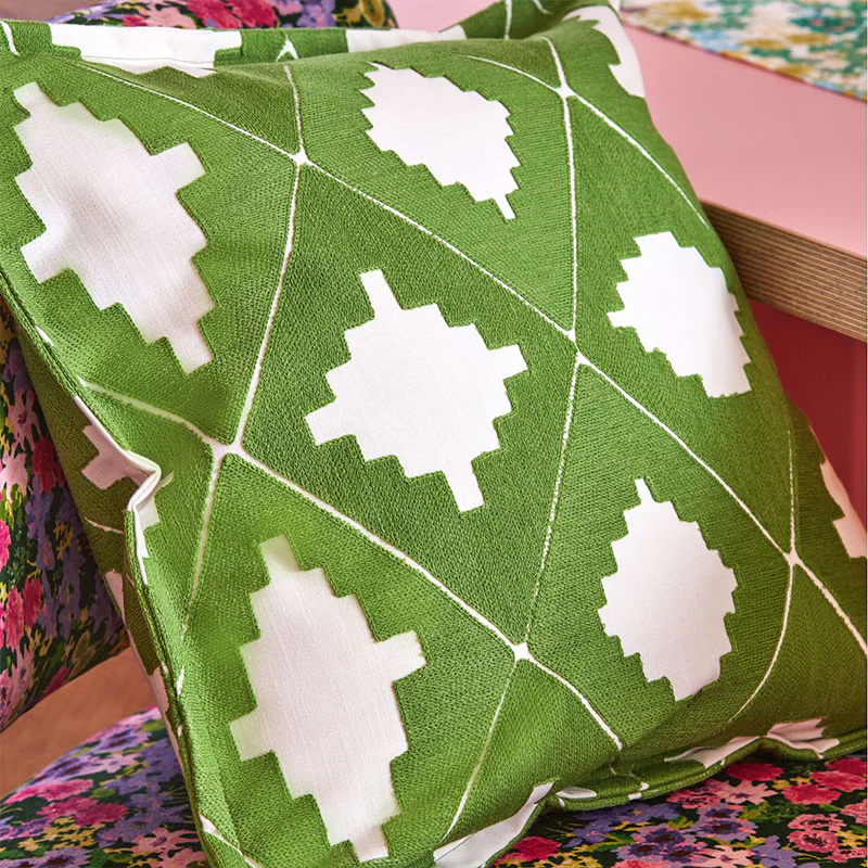 TESSUTO "GARDEN TERRACE PERIDOT/PEARL" - HARLEQUIN - Image 3